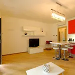 Apartment Mima61 - Con Piscina, Giardino E Posti Auto A 50mt Dal Centro *