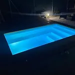 Mima61 - Con Piscina, Giardino E Posti Auto A 50mt Dal Centro