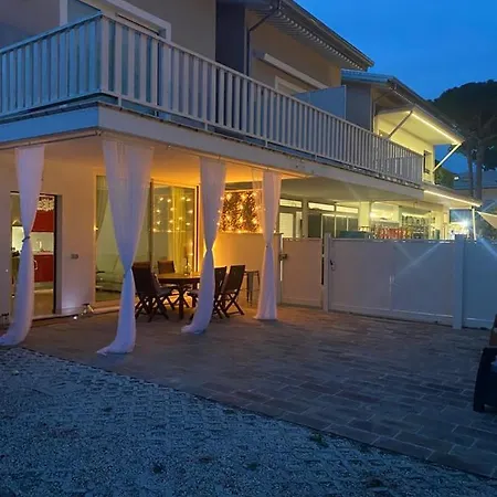 Mima61 - Con Piscina, Giardino E Posti Auto A 50mt Dal Centro Lejlighed Milano Marittima