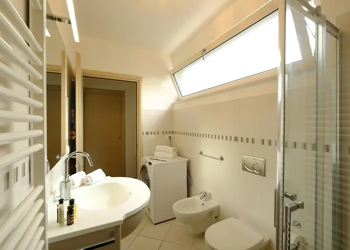 Mima61 - Con Piscina, Giardino E Posti Auto A 50mt Dal Centro